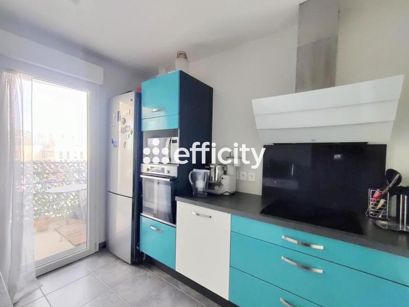 Appartement ancien - 63 m² - 3 pièces