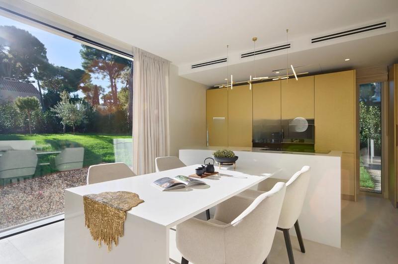 Villa - 330 m² - 7 pièces