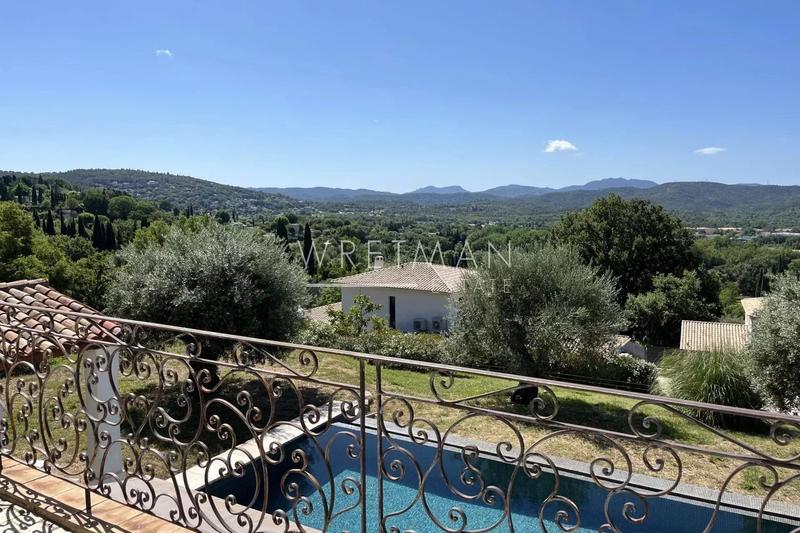 Villa - 180 m² - 5 pièces