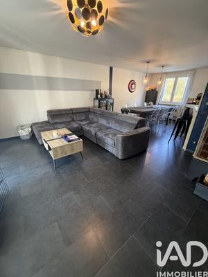 Maison - 100 m² - 5 pièces