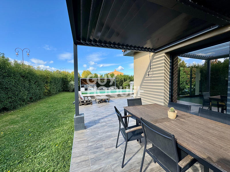 Maison - 121 m² - 5 pièces