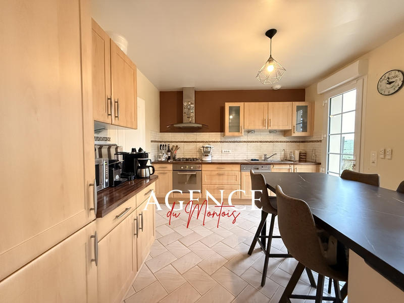 Maison - 156 m² - 7 pièces