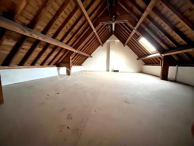 Maison en pierre - 61 m² - 2 pièces