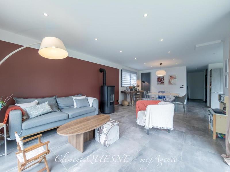 Maison - 142 m² - 6 pièces