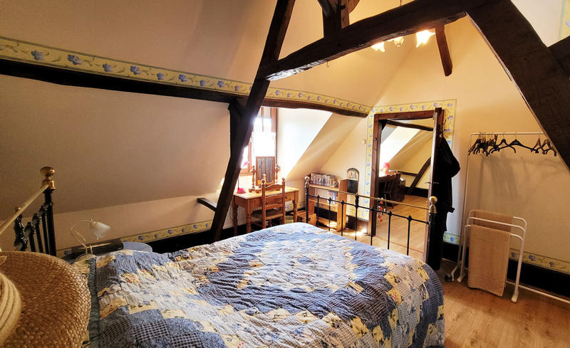 Maison - 83 m² - 5 pièces