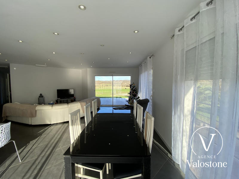 Maison traditionnelle - 119 m² - 5 pièces