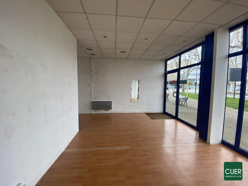 Local commercial - 28 m² - 2 pièces