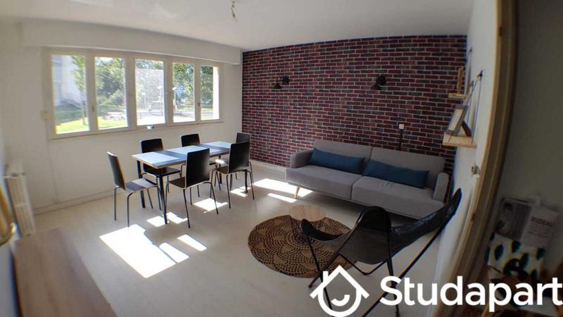 Chambre - 14 m² - 1 pièce