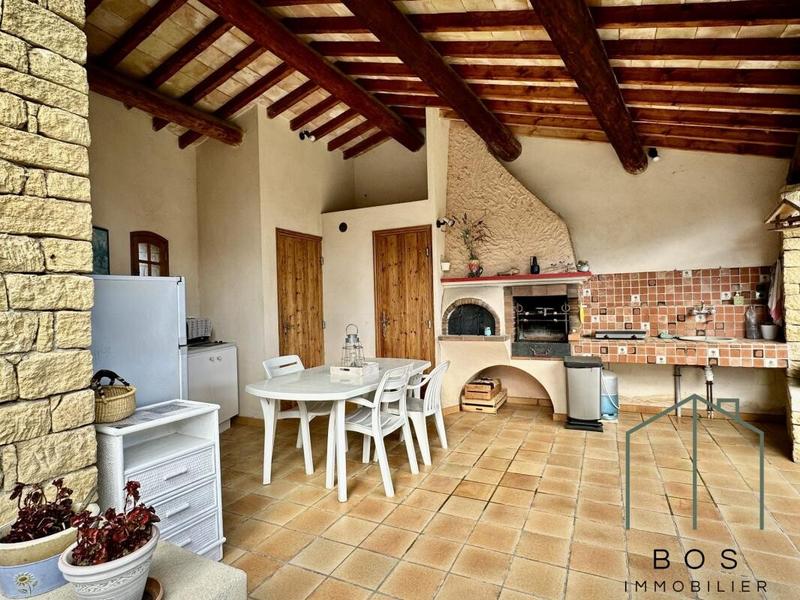 Villa - 192 m² - 7 pièces