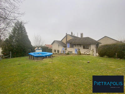 Maison - 250 m² - 7 pièces