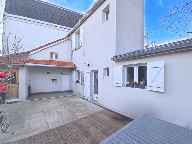 Maison - 120 m² - 5 pièces