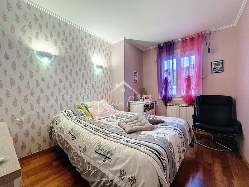 Maison - 92 m² - 4 pièces