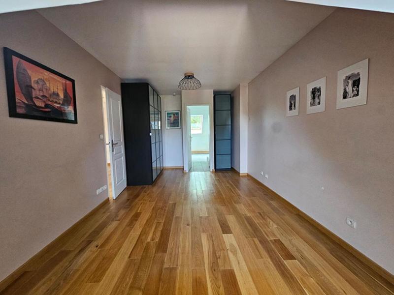 Maison - 166 m² - 6 pièces