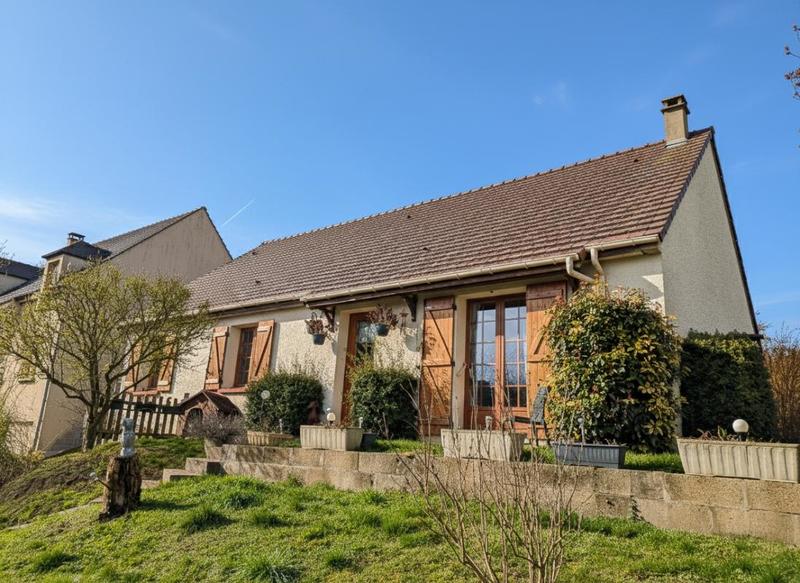 Maison - 141 m² - 8 pièces