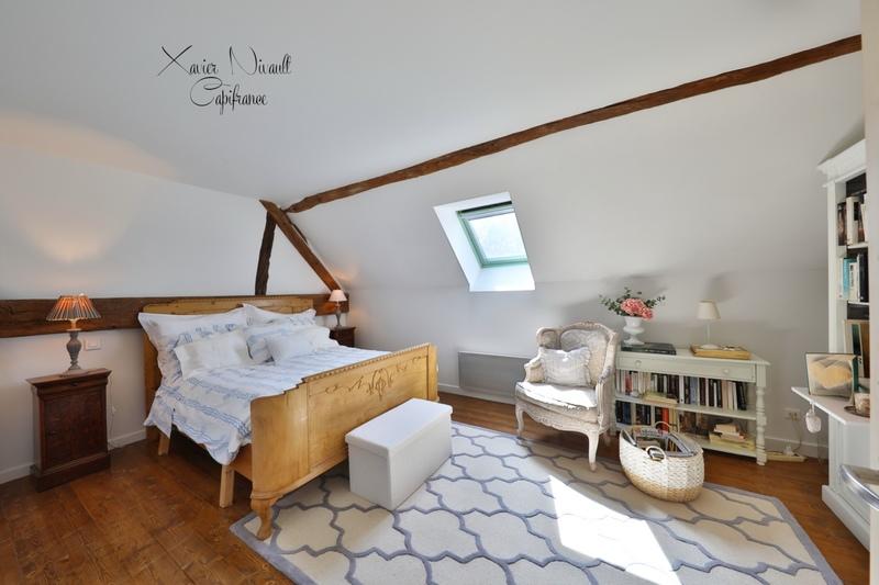 Maison - 480 m² - 10 pièces