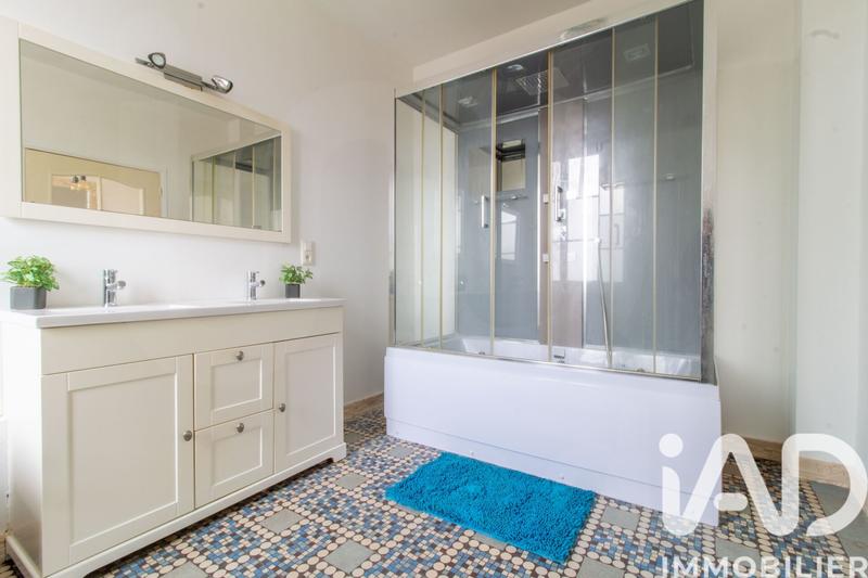 Appartement - 111 m² - 4 pièces