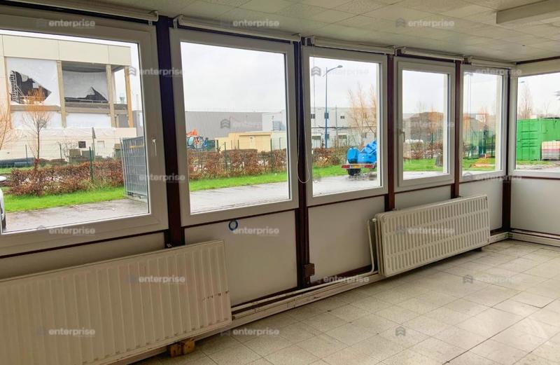 Local d'activité / Entrepôt - 3 232 m²