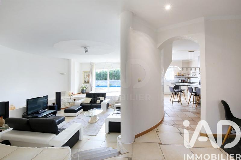 Maison - 154 m² - 4 pièces