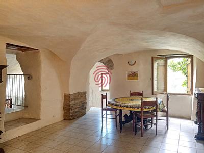 Maison - 250 m² - 11 pièces