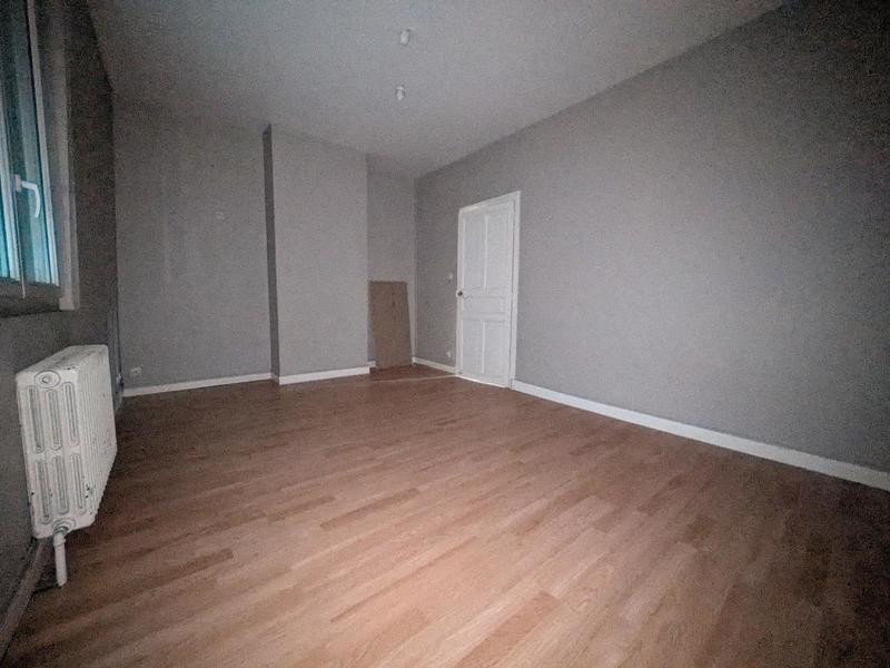 Maison - 180 m² - 3 pièces