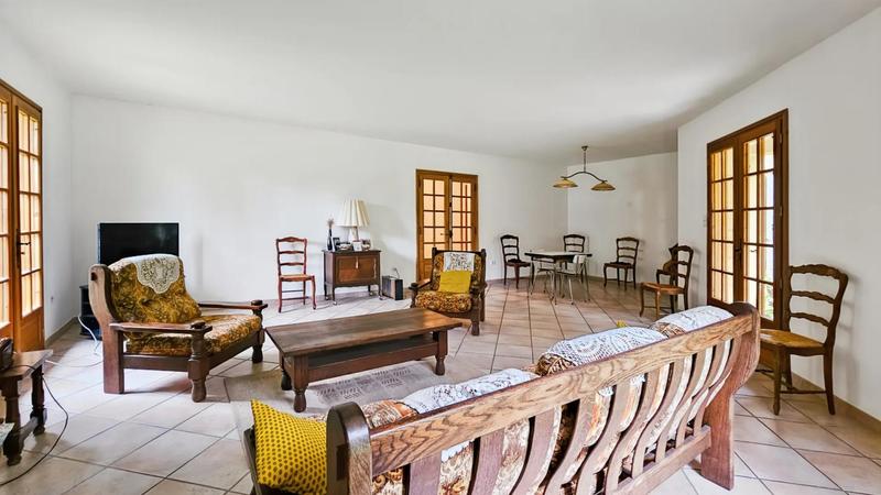 Maison - 168 m² - 8 pièces