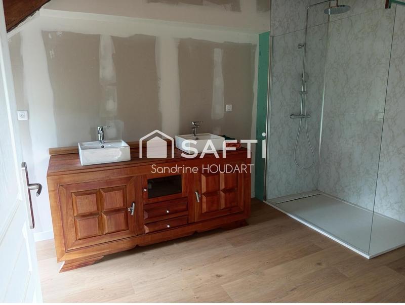 Maison - 330 m² - 11 pièces