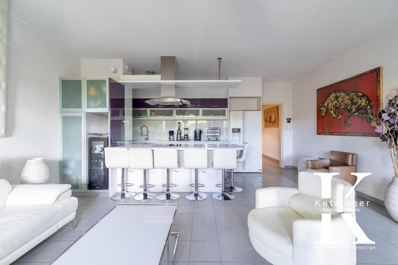 Duplex - 93 m² - 4 pièces