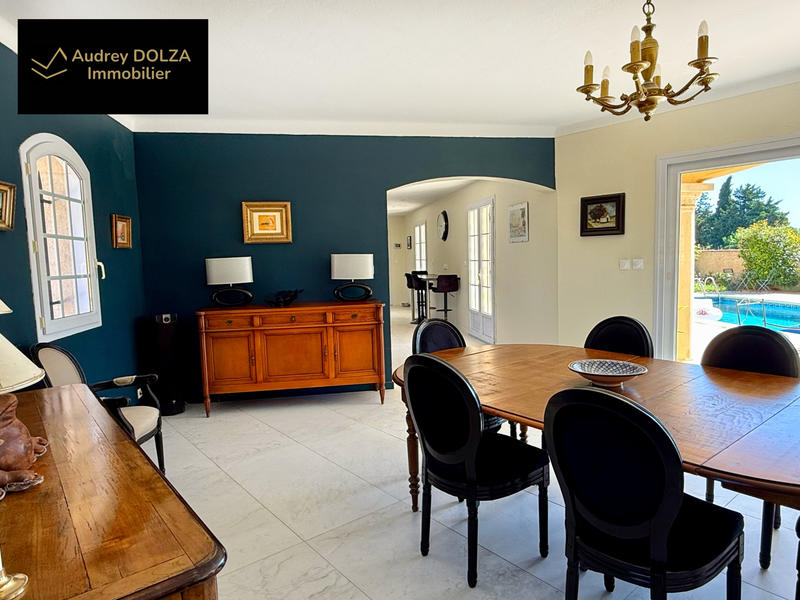 Maison - 186 m² - 8 pièces