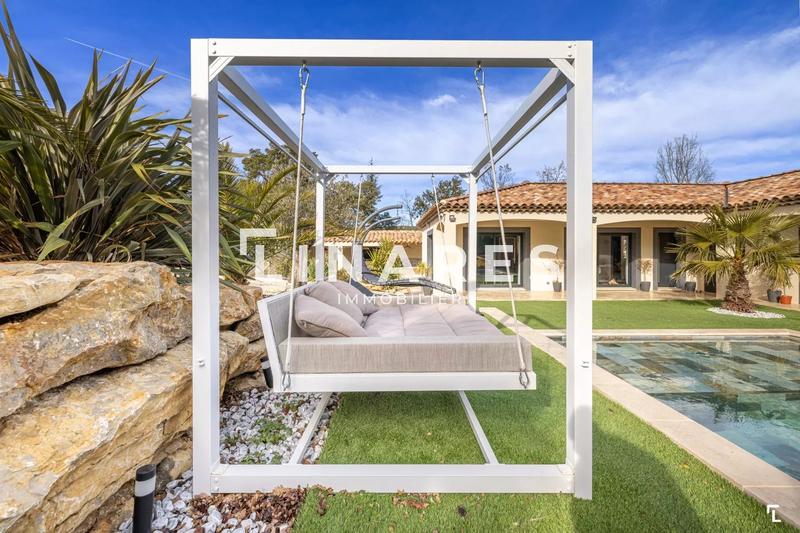 Villa - 162 m² - 6 pièces