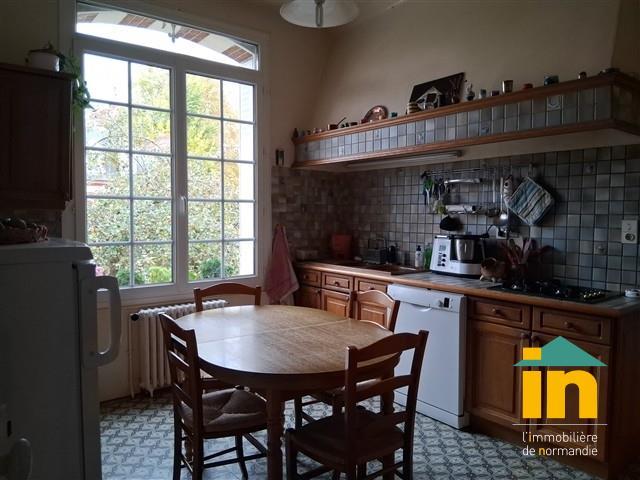 Demeure - 160 m² - 7 pièces