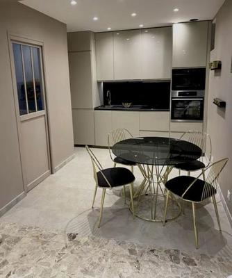 Appartement - 87 m² - 4 pièces