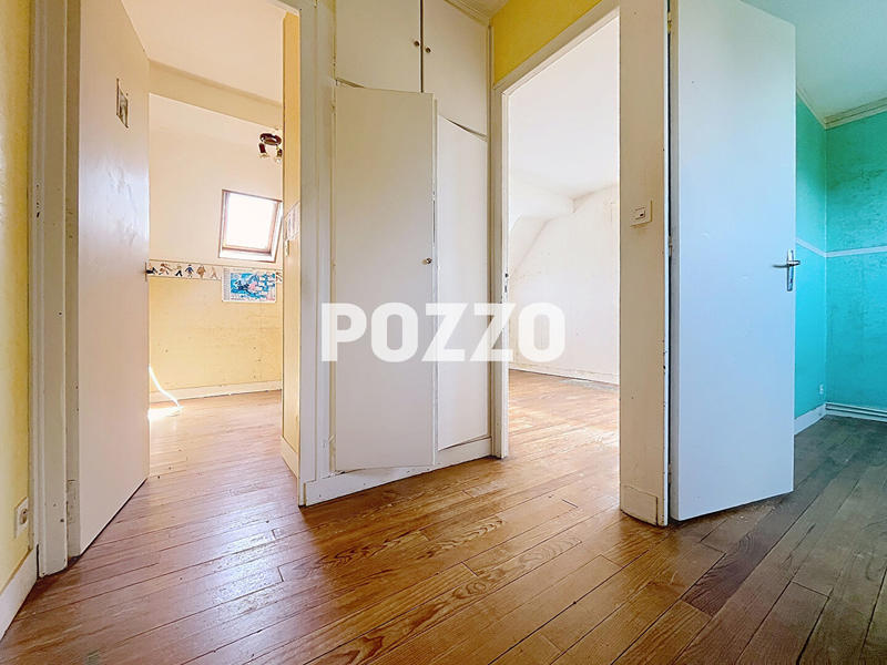 Maison - 96 m² - 6 pièces