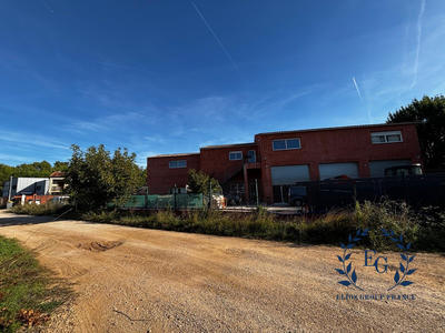 Local commercial - 720 m²