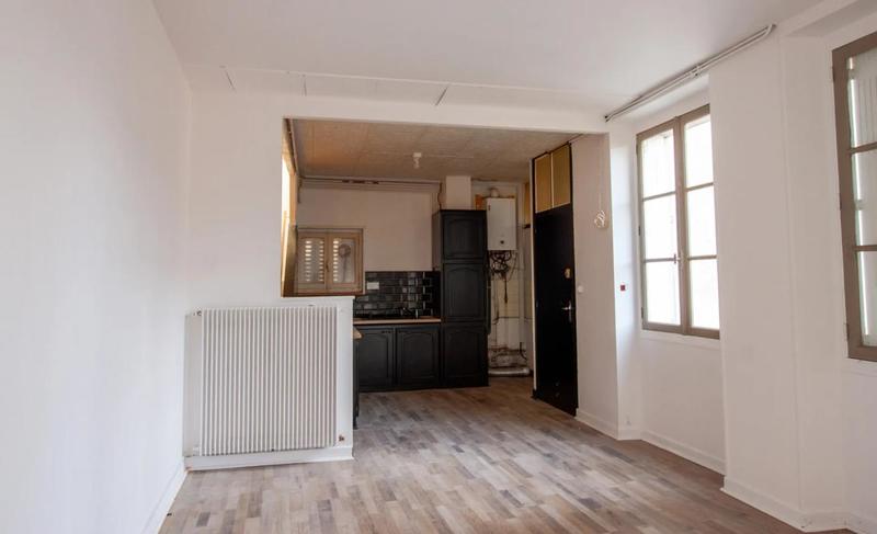 Appartement - 240 m² - 10 pièces