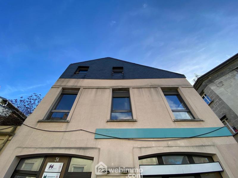 Appartement - 163 m² - 6 pièces