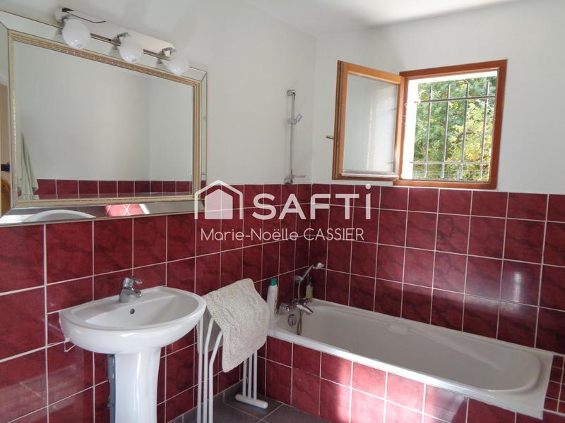 Maison - 147 m² - 6 pièces