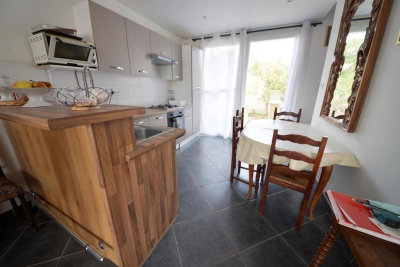 Maison - 95 m² - 5 pièces