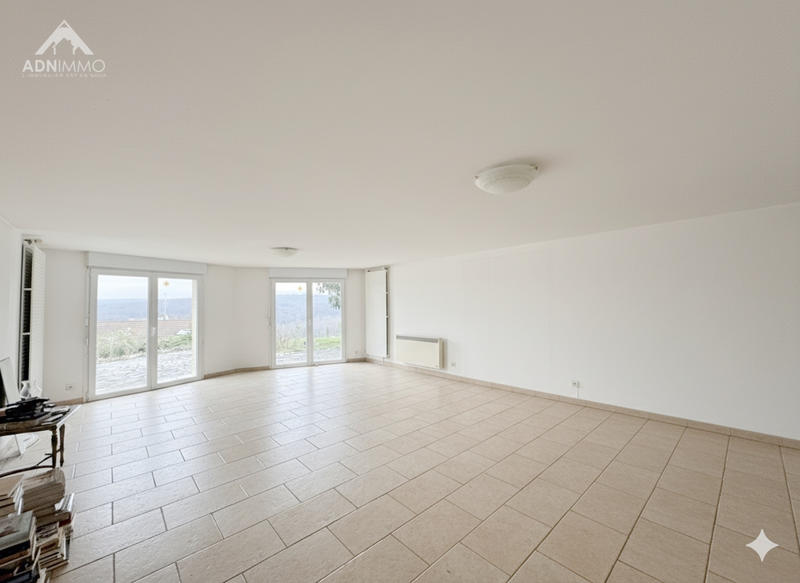 Maison - 180 m² - 5 pièces