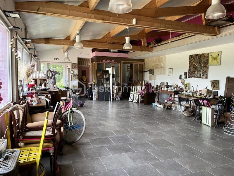 Bureau - 98 m² - 1 pièce