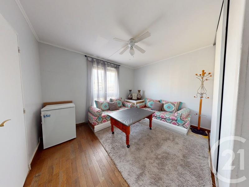 Appartement - 76 m² - 4 pièces