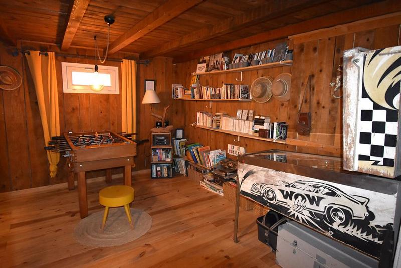 Maison - 235 m² - 8 pièces