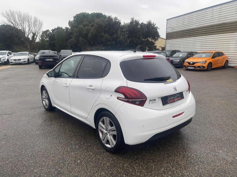Peugeot 208 1.6 BlueHDi 75ch Bvm5 5 Places Style