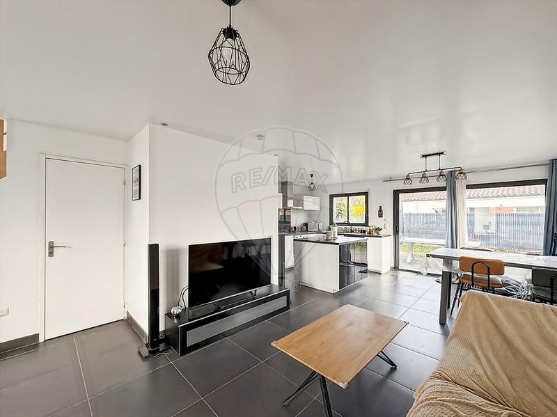 Maison - 87 m² - 4 pièces