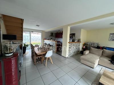 Maison - 387 m² - 15 pièces
