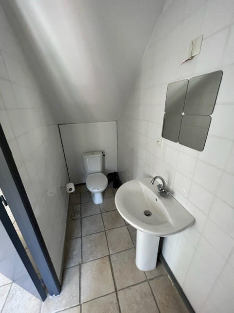 Bureau - 70 m² - 1 pièce