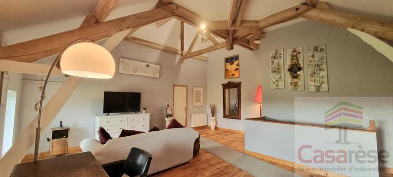 Demeure - 220 m² - 7 pièces