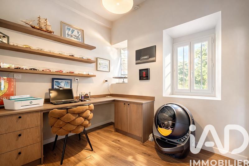 Maison - 350 m² - 12 pièces