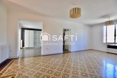 Maison - 208 m² - 8 pièces