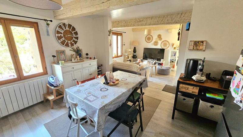 Appartement - 65 m² - 4 pièces