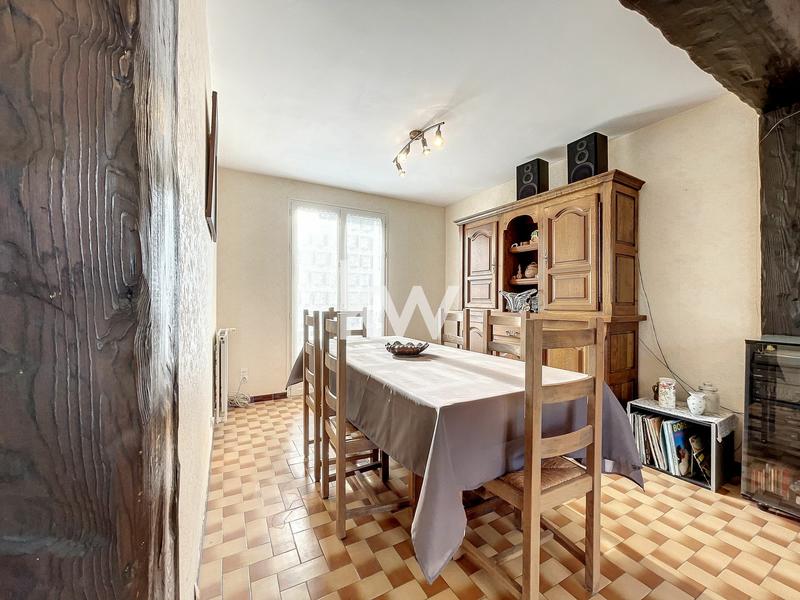 Maison traditionnelle - 87 m² - 4 pièces